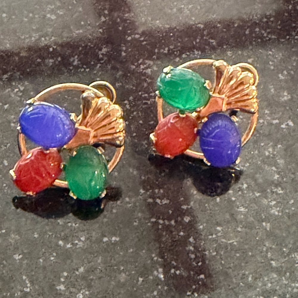 Vintage Van Dell 12k GP Petite scarabs Multicolor Gemstone Earrings